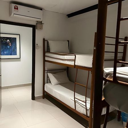 Senja Hostel Chinatown Kuala Lumpur Exterior photo